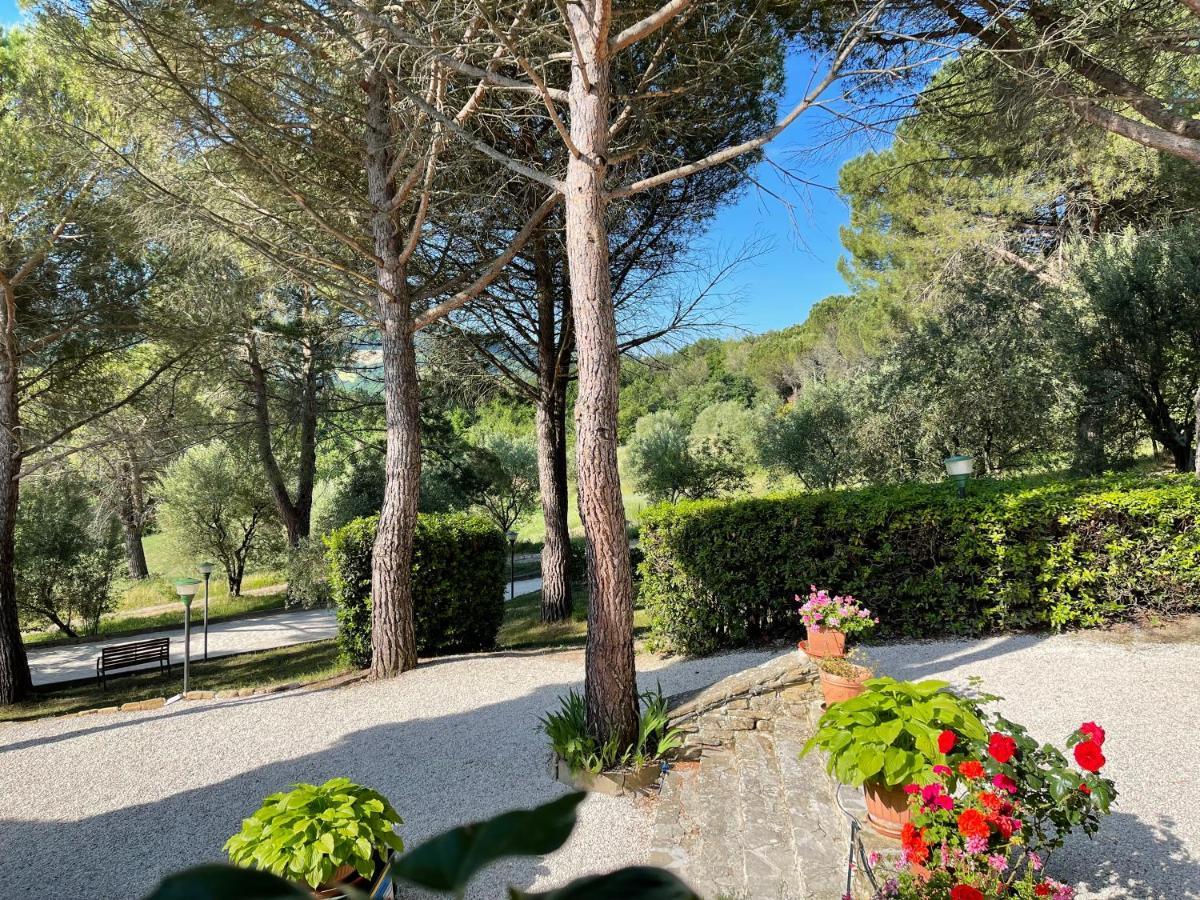 La Panoramica Gubbio - Maison De Charme - Casette E Appartamenti Self Catering Per Vacanze Meravigliose! Luaran gambar