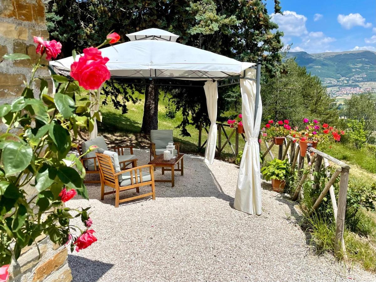 La Panoramica Gubbio - Maison De Charme - Casette E Appartamenti Self Catering Per Vacanze Meravigliose! Luaran gambar