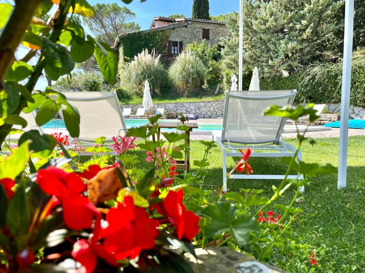 La Panoramica Gubbio - Maison De Charme - Casette E Appartamenti Self Catering Per Vacanze Meravigliose! Luaran gambar