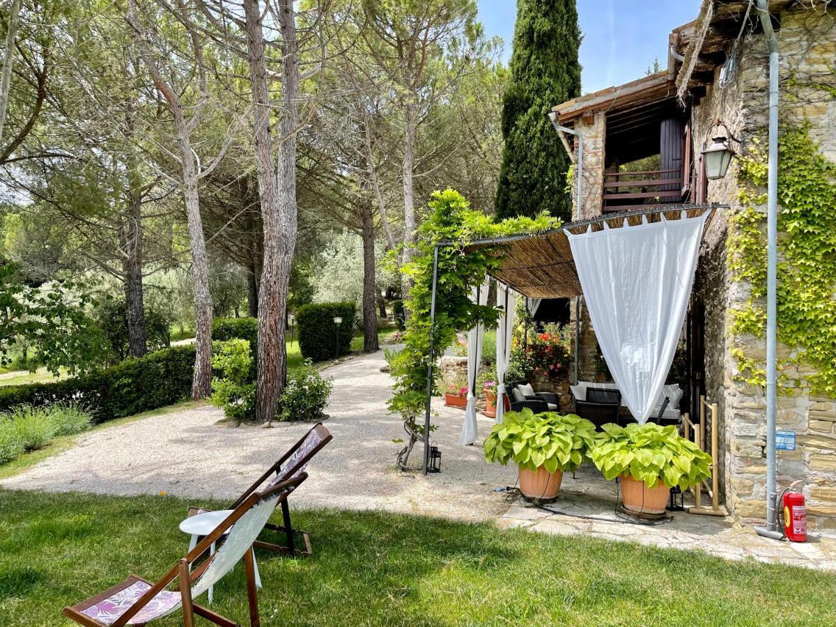 La Panoramica Gubbio - Maison De Charme - Casette E Appartamenti Self Catering Per Vacanze Meravigliose! Luaran gambar