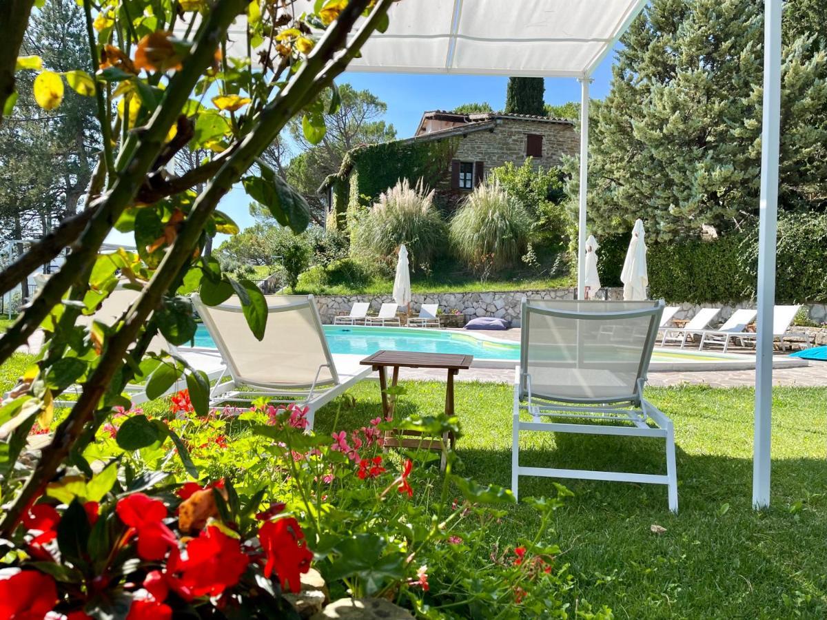 La Panoramica Gubbio - Maison De Charme - Casette E Appartamenti Self Catering Per Vacanze Meravigliose! Luaran gambar