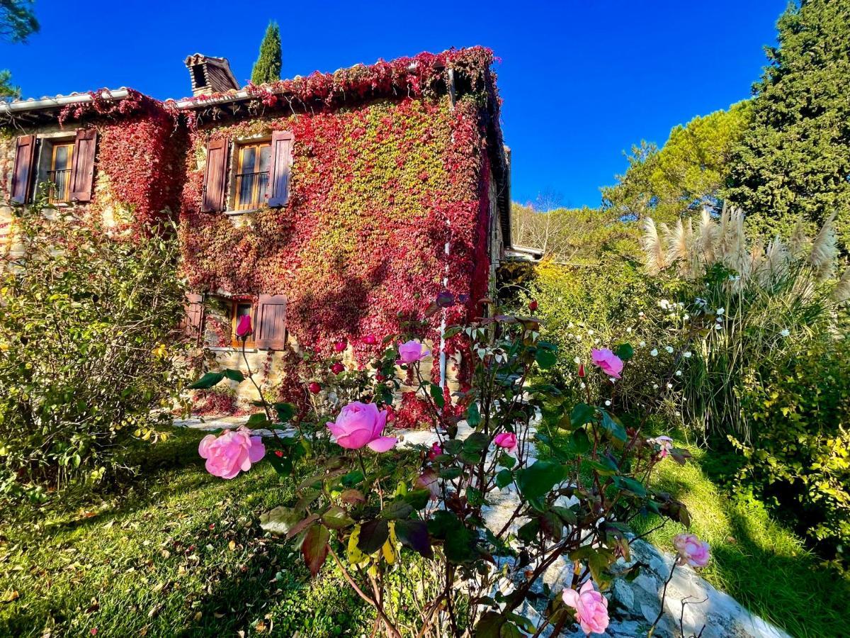 La Panoramica Gubbio - Maison De Charme - Casette E Appartamenti Self Catering Per Vacanze Meravigliose! Luaran gambar