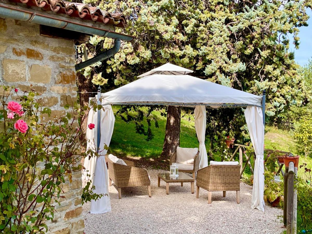 La Panoramica Gubbio - Maison De Charme - Casette E Appartamenti Self Catering Per Vacanze Meravigliose! Luaran gambar